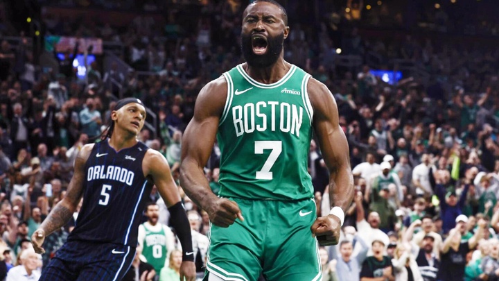 Jaylen Brown trải lòng về áp lực tin đồn chuyển nhượng và lý do gắn bó với Boston Celtics