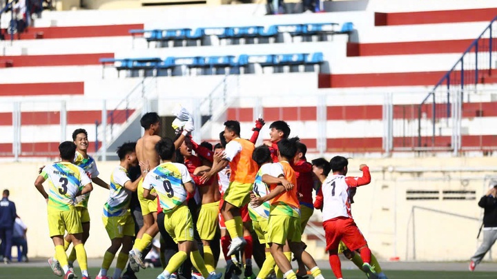 Bản lĩnh và sự lỳ lợm đưa ĐH Huế vào chung kết NUC bóng đá 2025 – Cúp TV360