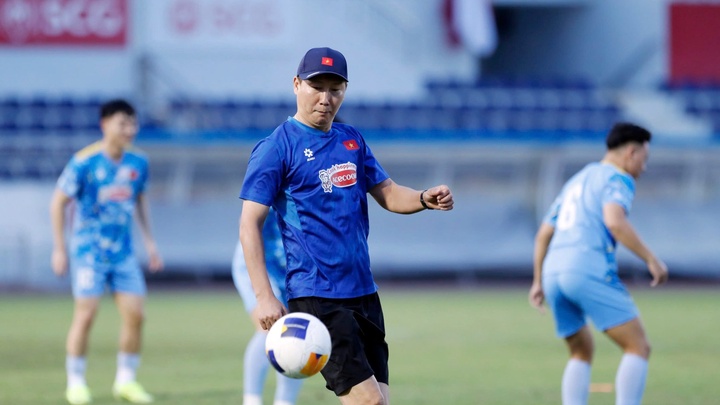 HLV Kim Sang Sik: “U22 Việt Nam phải thắng đậm Lào”