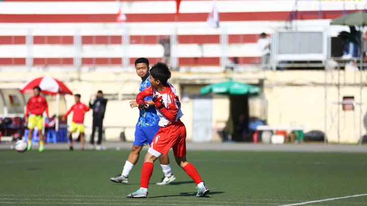 Bí quyết giúp “người nhện” Xuân Khánh thăng hoa cùng ĐH Huế ở NUC bóng đá 2025 – Cúp TV360