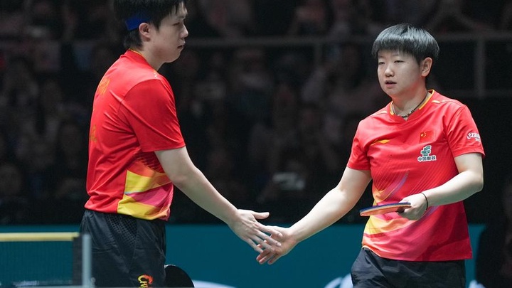 Bóng bàn Trung Quốc thể hiện sức mạnh tuyệt đối trong ngày mở màn ITTF Mixed Team World Cup
