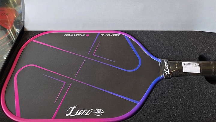Review vợt pickleball Luzz Pro 4 Inferno: Chất lượng cao với giá cả cạnh tranh