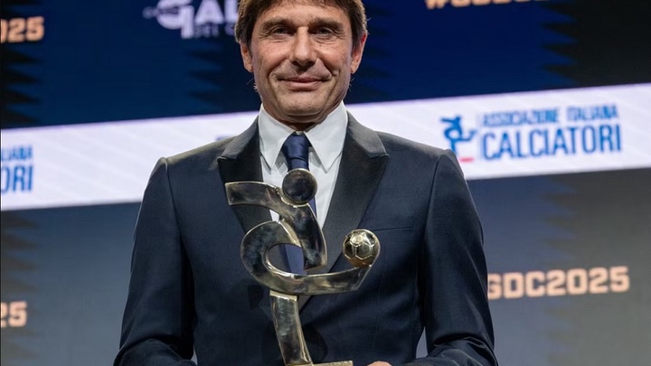 Napoli càn quét các giải thưởng xuất sắc nhất năm của bóng đá Italia 2024/25