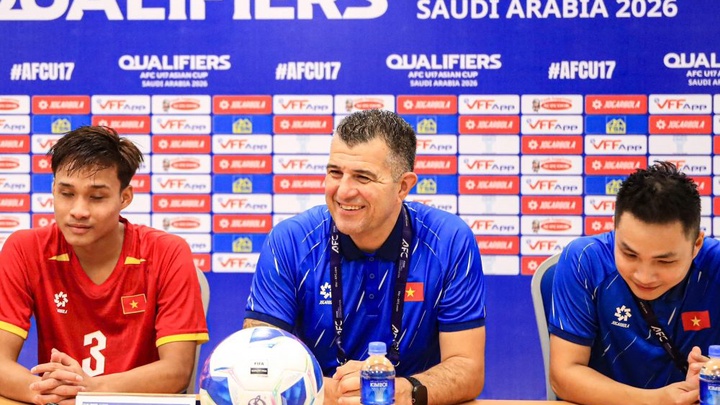 U17 Việt Nam thắng đậm, HLV Roland tự hào về tập thể mạnh mẽ