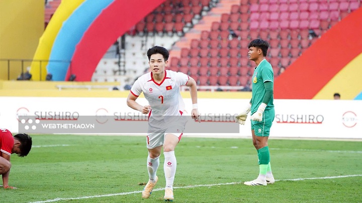 Chùm ảnh đặc biệt trận đấu U22 Việt Nam - U22 Lào SEA Games 2025