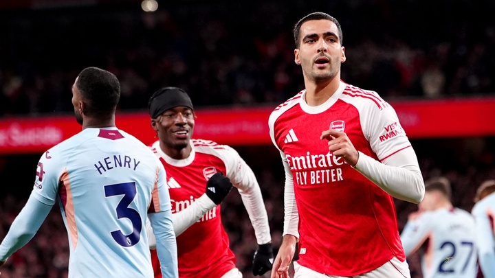 Merino làm lu mờ Gyokeres trên hàng công Arsenal mỗi khi đá chính