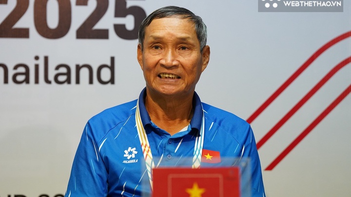 HLV Mai Đức Chung: “Mọi người nói Malaysia yếu, tôi thì không”