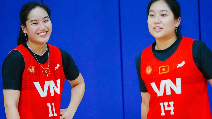 HLV đội tuyển bóng rổ Việt Nam nói gì khi chị em Trương Twins không thể đấu 5x5 tại SEA Games 33?