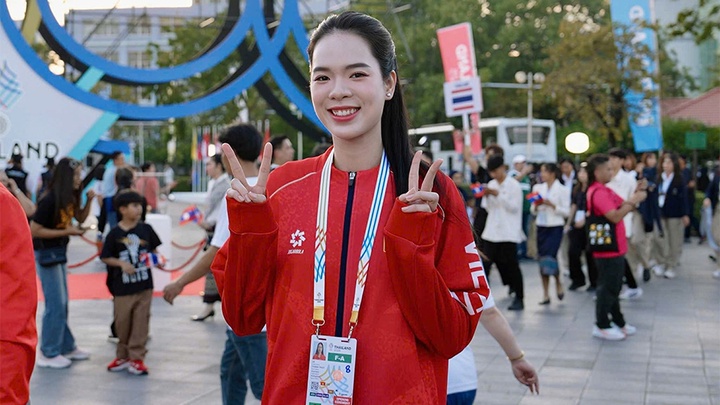 Lê Thanh Thuý: Vinh dự thiêng liêng khi cầm cờ Tổ quốc tại lễ khai mạc SEA Games 33