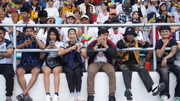 Khó tin cảnh CĐV Myanmar phủ kín sân Chonburi: Tuyển nữ Việt Nam đối mặt sức ép khổng lồ
