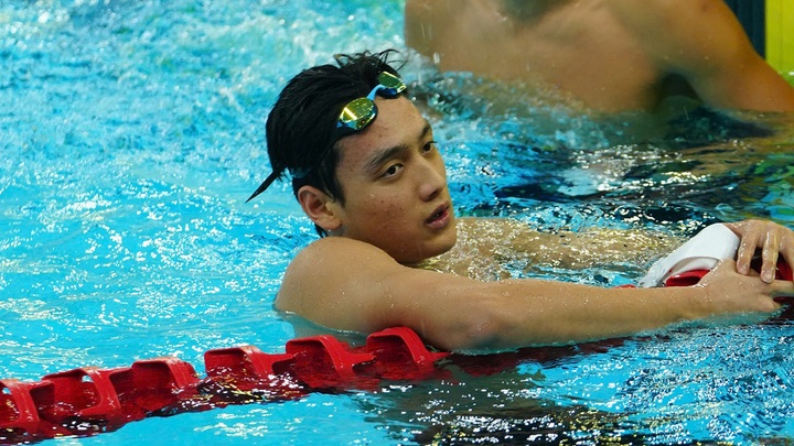 Kình ngư 17 tuổi Trần Văn Nguyễn Quốc suýt gây sốc ở nội dung bơi 200m tự do