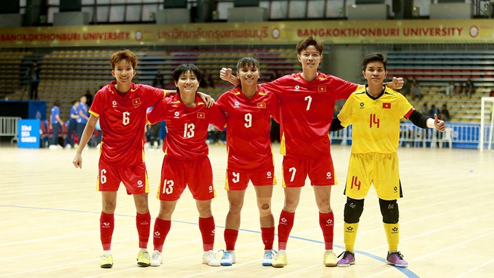 Futsal nữ Việt Nam thắng 5 sao, giành HCV SEA Games lịch sử