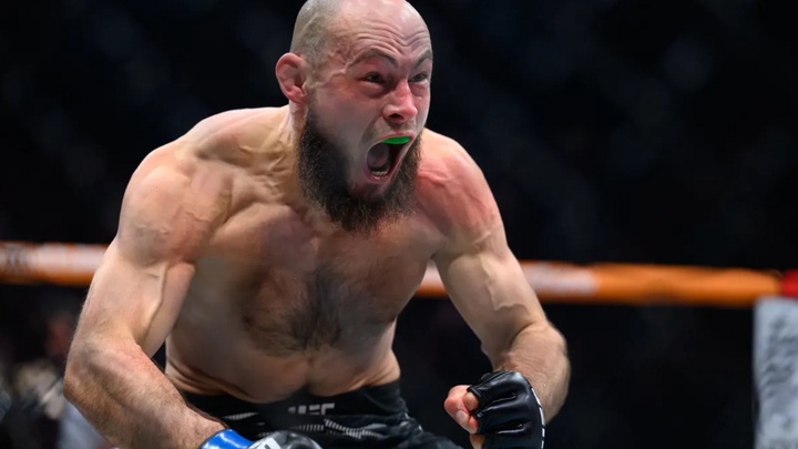 Bất bại, thắng knockout 54 giây: Ứng viên vẫn bị UFC sa thải?