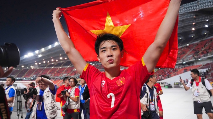 Cuộc đua Quả bóng Vàng Việt Nam 2025: Đình Bắc thách thức trật tự cũ