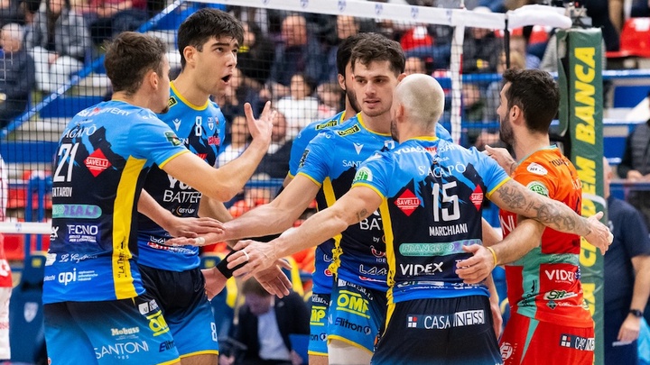 Giải đấu Dünya Baltacıoğlu khởi tranh: Bóng chuyền Thổ Nhĩ Kỳ bước vào mùa thi đấu sôi động