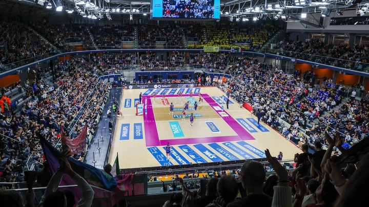 Milano gây sốc trước Conegliano, Egonu tỏa sáng rực rỡ tại Allianz Cloud