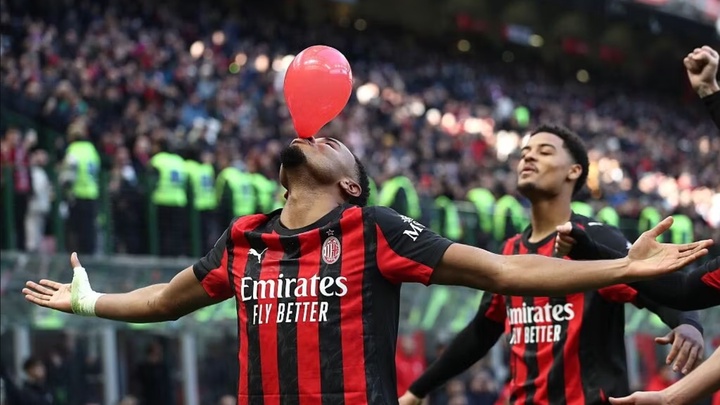 Bảng xếp hạng vòng 17 Serie A sau khi AC Milan thắng đậm Verona