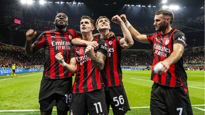 AC Milan có bước tiến vượt bậc so với năm ngoái: +9 điểm và leo lên 6 bậc