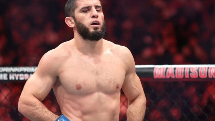 Islam Makhachev từ chối thi đấu tại UFC 324, muốn trở lại ở Nhà Trắng