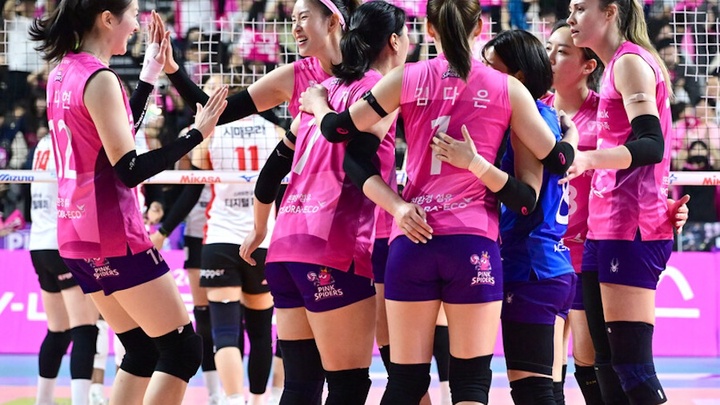 Korea Electric Power giành chiến thắng nghẹt thở ở V-League và áp sát nhóm đầu