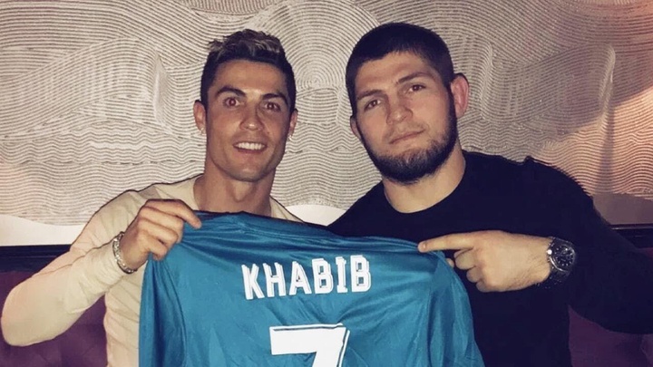 Khabib Nurmagomedov tiết lộ giấc mơ sự nghiệp trước khi “vô tình” trở thành võ sĩ