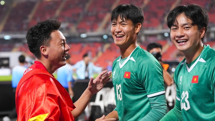 U23 Việt Nam tổn thất lực lượng trước VCK châu Á, HLV Kim Sang Sik đau đầu tính toán