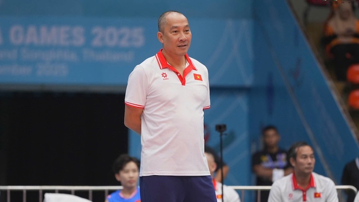 HLV Nguyễn Tuấn Kiệt được vinh danh