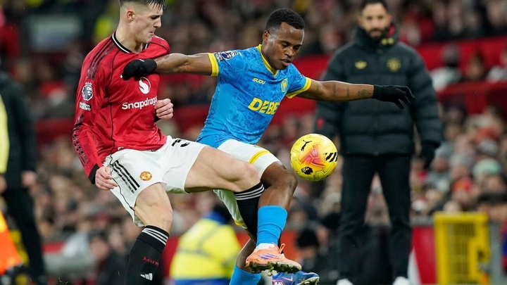 MU góp phần tạo nên lịch sử Ngoại hạng Anh với trận hòa Wolves