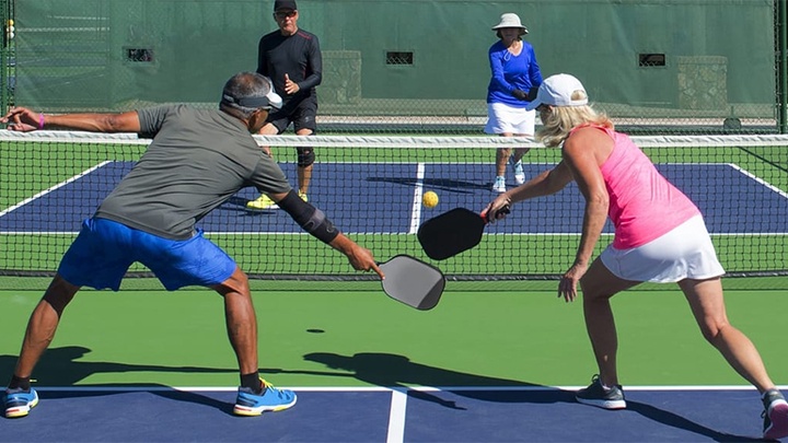 Lựa chọn vị trí khi đánh đôi pickleball