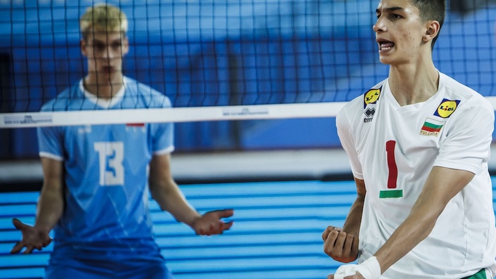 Simeon Nikolov gây ấn tượng mạnh với khả năng chắn bóng tại giải VĐQG Nga