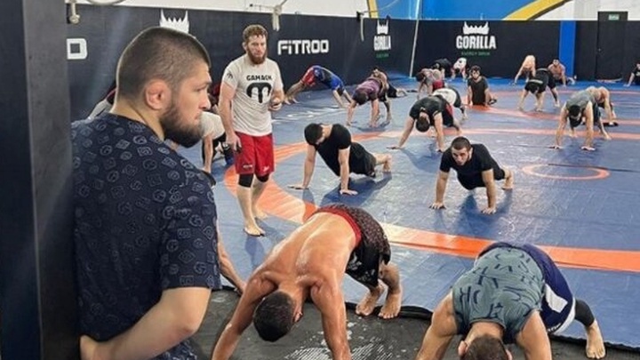 Khabib Nurmagomedov: “Không có tự do ngôn luận” trong phòng tập của tôi