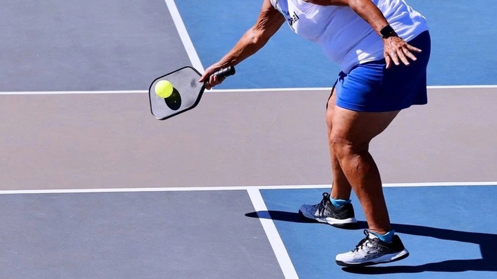 Khoảng cách giữa sân tập và thi đấu: Giải mã bí ẩn kỹ thuật dink trong pickleball