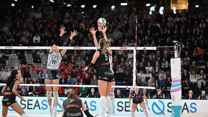 Chieri giành chiến thắng sát nút, Conegliano hồi sinh phong độ tại Serie A1