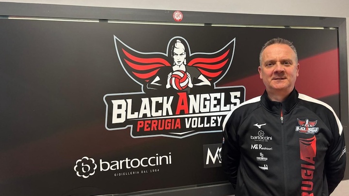 Ngày đầu tiên của HLV Micoli tại Perugia – “Một vinh dự lớn được ở đây”