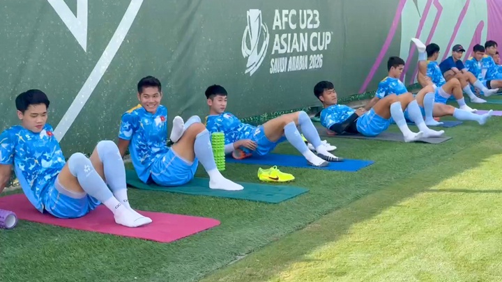 HLV Kim Sang Sik ưu tiên thể lực, U23 Việt Nam sẵn sàng đấu U23 Kyrgyzstan