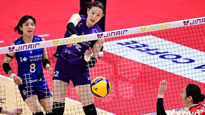 Heungkuk Life Insurance tiếp đà thăng hoa, áp sát nhóm đầu V-League nữ Hàn Quốc