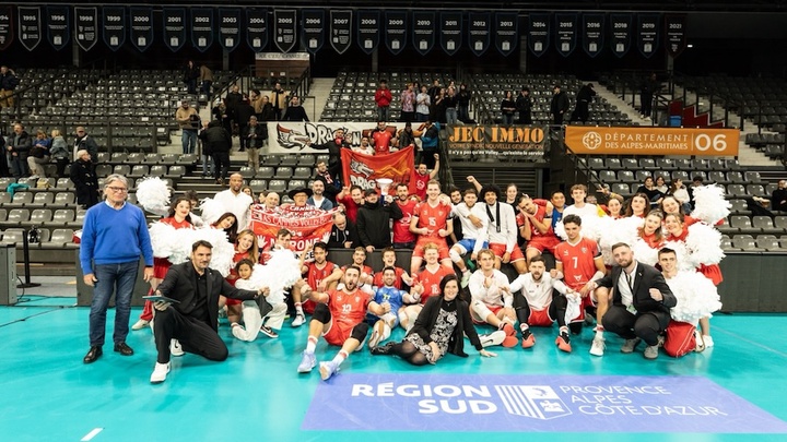 Cannes thắng “trắng” Nice, khởi đầu ấn tượng tại Super Ligue nam Pháp