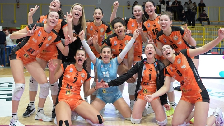 Tigotà San Giovanni thua sít sao 2-3 trước Macerata sau trận đấu 2 tiếng rưỡi