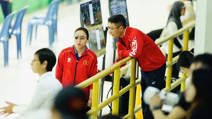 HLV Trần Quốc Cường: Từ người truyền lửa giúp học trò "bóp cò" ra HCV đến ứng viên Cúp Chiến thắng