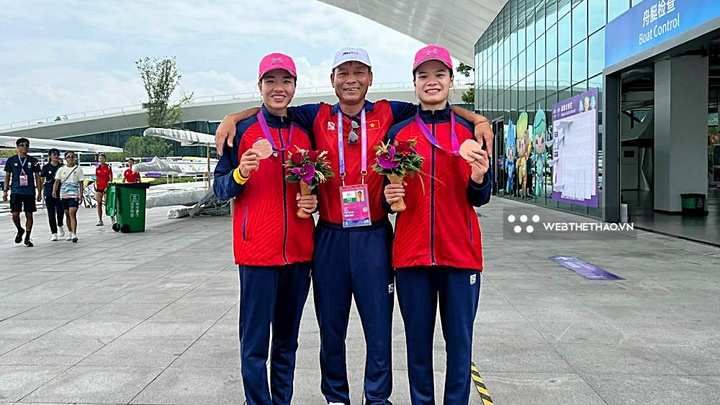 HLV Lê Văn Quang: “Người phu thuyền” bền bỉ và hành trình 10 năm bốn lần gõ cửa Cúp Chiến thắng