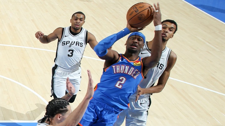 Đại chiến miền Tây NBA: Hàng thủ Thunder bóp nghẹt Spurs, cắt đứt chuỗi thua liên tiếp
