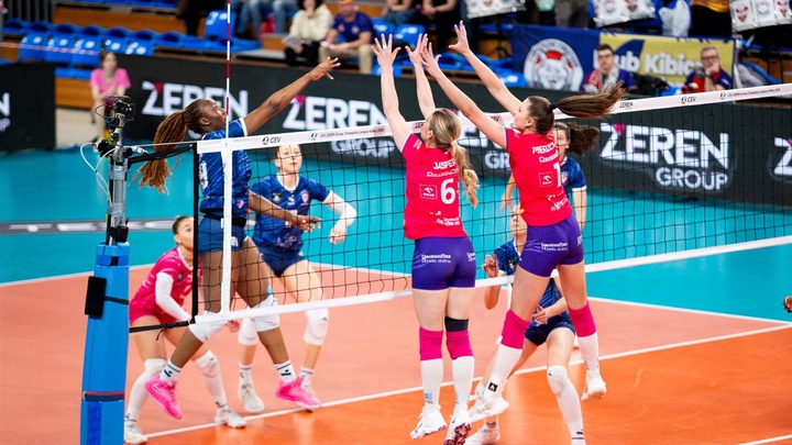 Rzeszów giữ bình tĩnh để đánh bại Paris tại Champions League nữ