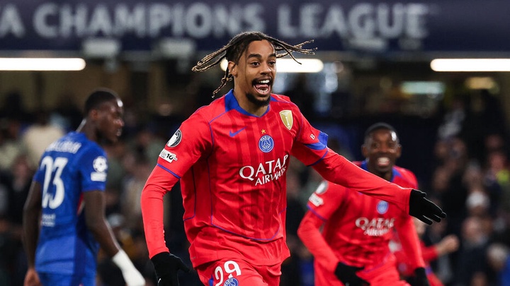 Đội hình 22 cầu thủ PSG gặp Liverpool được lựa chọn, với sự trở lại của Barcola