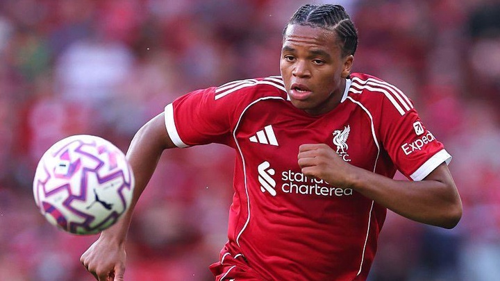Tài năng 17 tuổi Ngumoha của Liverpool tạo dấu mốc lịch sử trước Chelsea