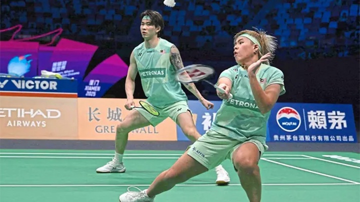Cầu lông SEA Games: Nhà vô địch thế giới Tang Jie/ Ee Wei thất bại trước cặp đôi Thái Lan, bỏ lỡ cơ hội vào chung kết