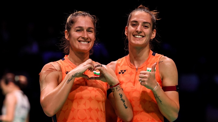 Chị em nhà Stoeva "xé" Đôi nữ vì tương lai Cầu lông Bulgaria