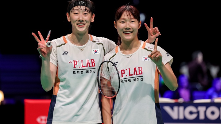 Baek Ha Na/Lee So Hee gây sốc: Đánh bại hạt giống số 1 để vào chung kết cầu lông World Tour Finals