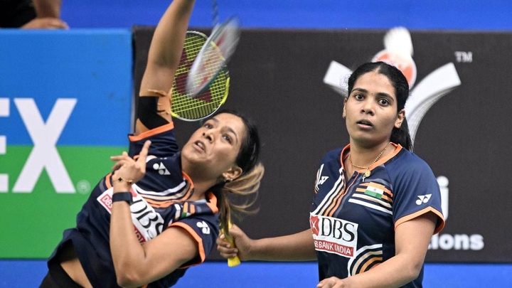 Treesa Jolly và Gayatri Gopichand "ngược dòng thần kỳ", bảo vệ danh hiệu cầu lông Syed Modi International