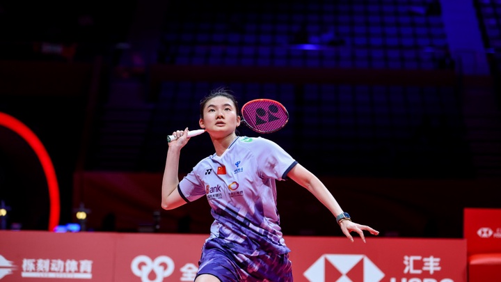 "Mèo máy" Yamaguchi khiến Han Yue suýt nhận thất bại cay đắng ở trận đầu giải cầu lông World Tour Finals 2024