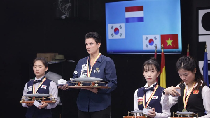 "Nữ hoàng Carom 3 Băng" Therese Klompenhouwer giành lại danh hiệu vô địch billiards thế giới sau 1 năm đầy khó khăn